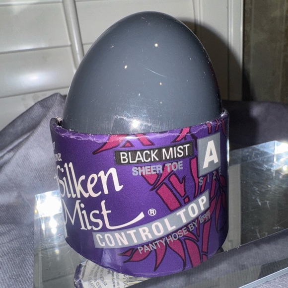 Silken Mist Black Mist Control Top Pantyhose size A‎ - Picture 2 of 2